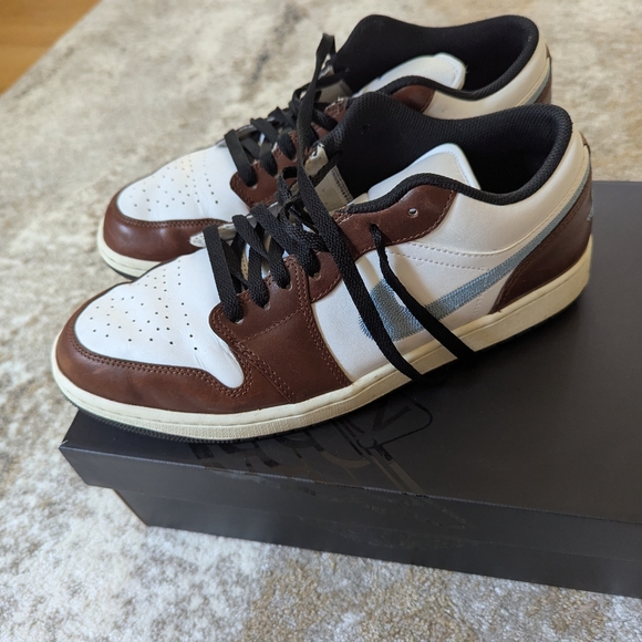 Jordan Other - Nike Men's Air Jordan 1 Low SE, Size 11